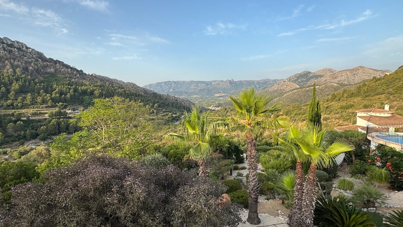 Spectacular view of the valley from the terrace Spectacular view of the valley from the terrace